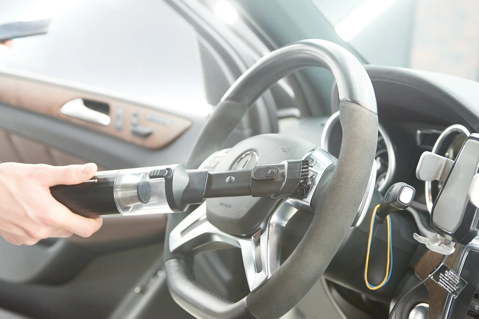 cordless handheld vacuum for Ford Expedition